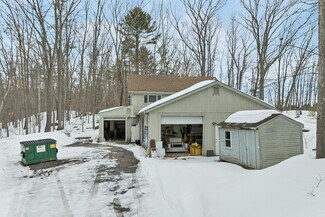 Plus de détails pour 1 Young Ln, Newmarket, NH - Local d’activités à vendre