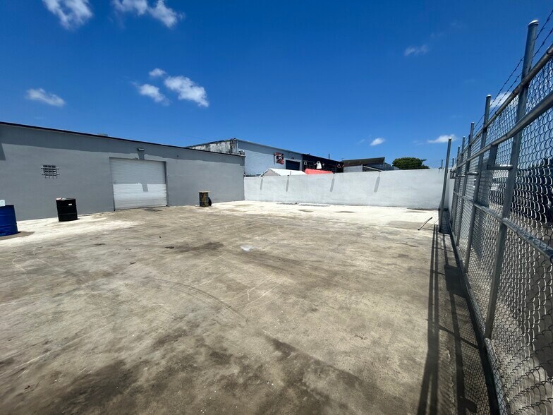 5715 Rodman St, Hollywood, FL à louer - Photo de l’immeuble – Image 2 sur 9
