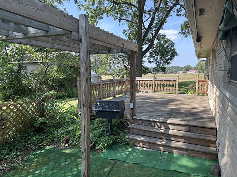 2120 3rd st, Niles, MI à vendre - Photo de l’immeuble – Image 2 sur 9