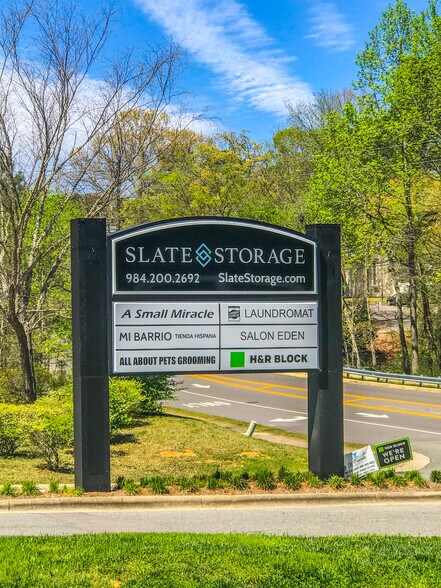 240 Newton Rd, Raleigh, NC à louer - Photo de l’immeuble – Image 1 sur 5