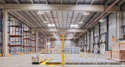 30 Rue Du Traité De Rome, Mions à louer Photo intérieure– Image 1 sur 4