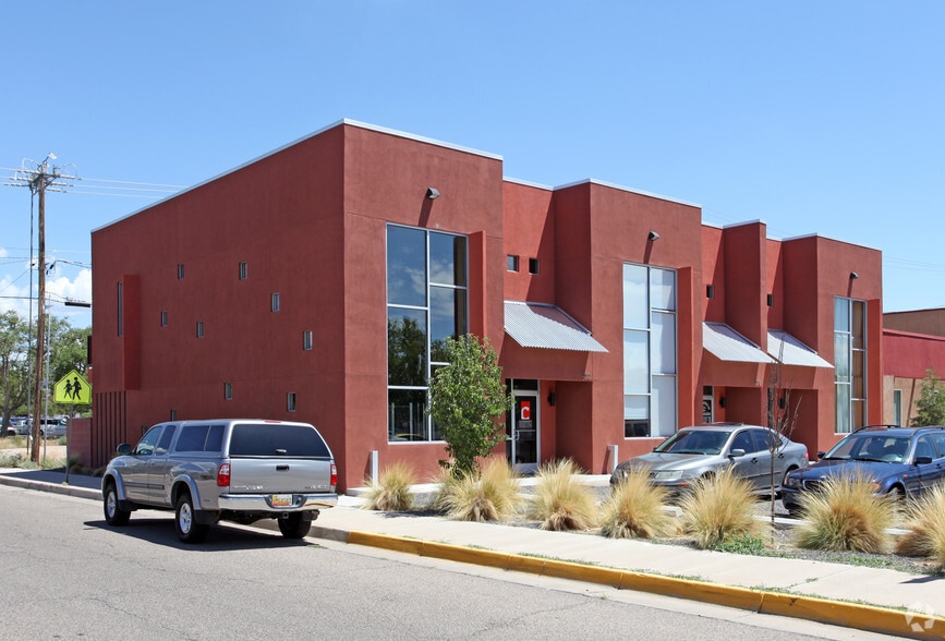 300-312 Adams St SE, Albuquerque, NM à vendre - Photo principale – Image 1 sur 3