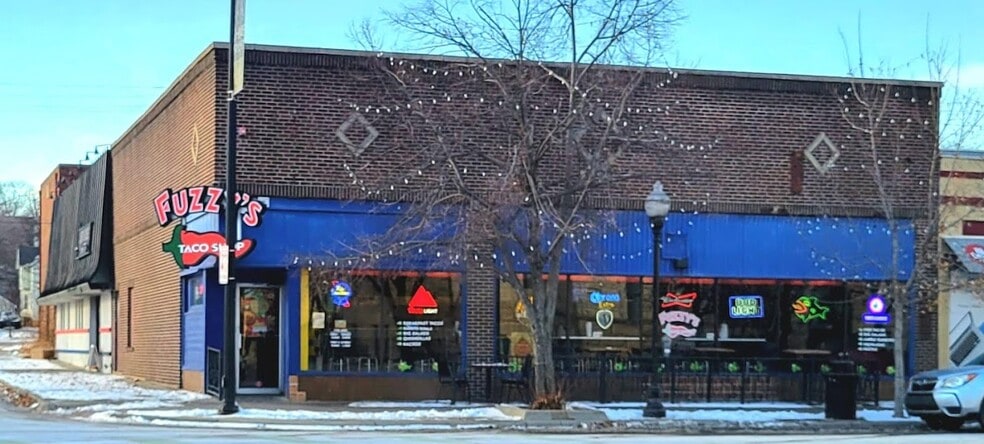 1115 Massachusetts St, Lawrence, KS à vendre - Photo de l’immeuble – Image 3 sur 10