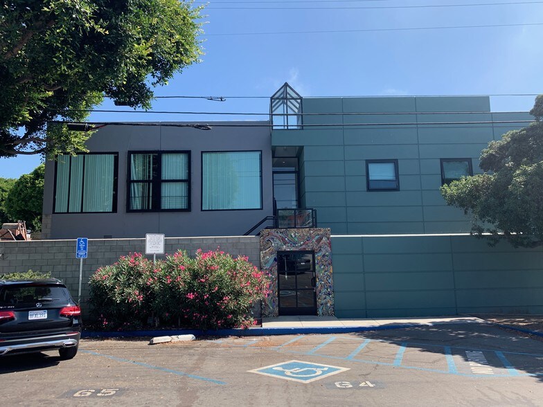 2430-2434 Main St, Santa Monica, CA à louer - Photo de l’immeuble – Image 3 sur 8