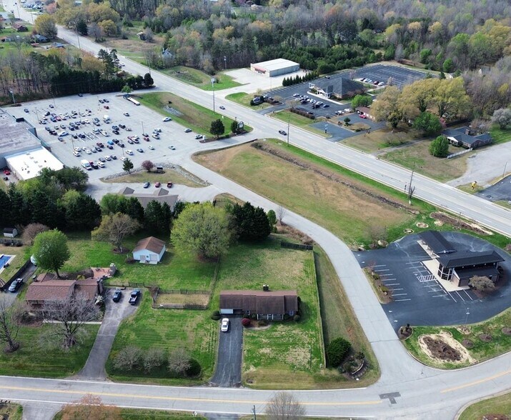 4058 Franklin Tpke, Danville, VA à vendre - Photo de l’immeuble – Image 2 sur 4