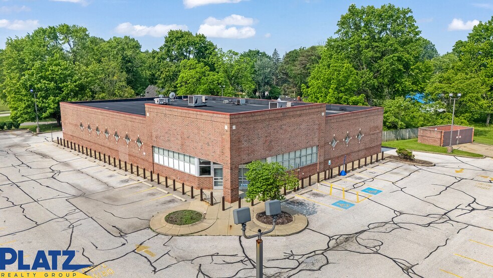 2840 Youngstown Rd SE, Warren, OH à vendre - Photo de l’immeuble – Image 2 sur 12