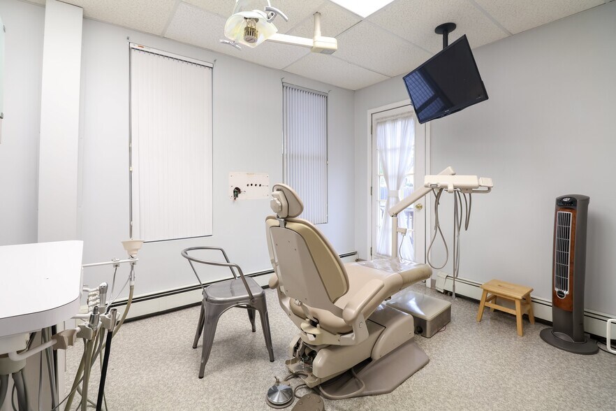 535 Monmouth St, Gloucester City, NJ à louer - Photo de l’immeuble – Image 1 sur 21