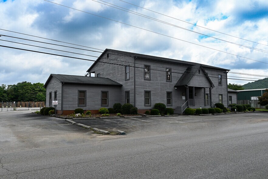 109A Wholesale Ave NE, Huntsville, AL à vendre - Photo principale – Image 1 sur 22