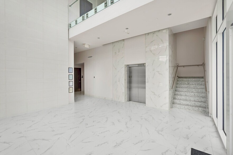 1140 Enclave Pky, Houston, TX à vendre - Photo intérieure – Image 3 sur 40