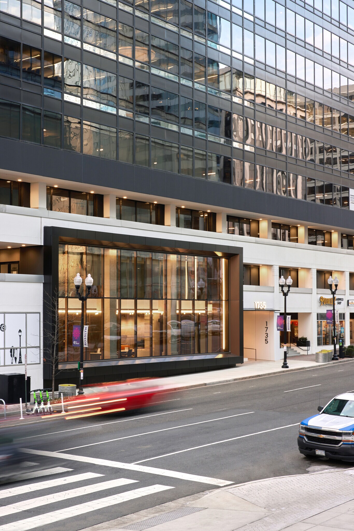 1735 N Lynn St, Arlington, VA à louer Photo principale– Image 1 sur 15