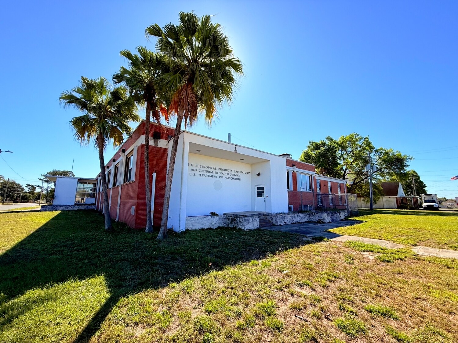 600 Avenue S NW, Winter Haven, FL à vendre Photo de l’immeuble– Image 1 sur 24
