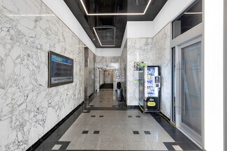 Plus de détails pour 5843-5847 Ch De La Côte-Des-Neiges, Montréal, QC - Bureau/Médical à louer