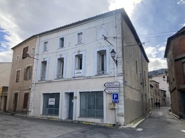 Local d'activités dans Saint-Paul-de-Fenouillet à vendre - Photo de l’immeuble – Image 2 sur 4