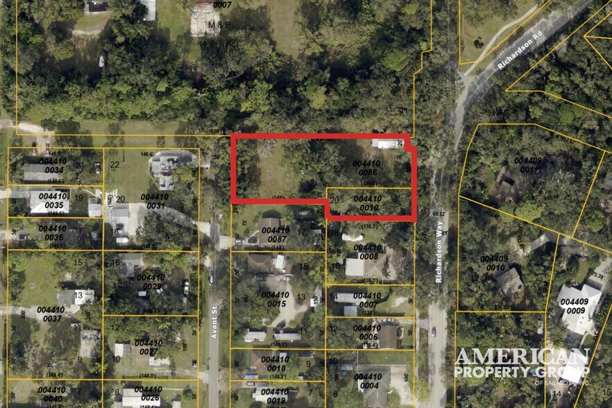 519 Richardson Way, Sarasota, FL à vendre - Photo de l’immeuble – Image 2 sur 4