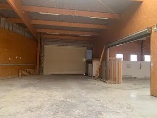 Local d’activités dans Anglet à louer - Photo de l’immeuble – Image 3 sur 8