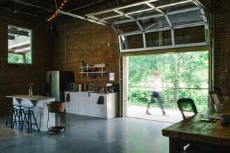 25 Delano Dr, Greenville, SC à louer Photo intérieure– Image 2 sur 9