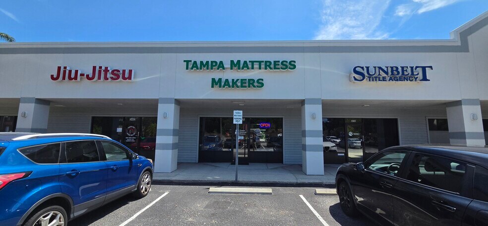 3460 Tampa Rd, Palm Harbor, FL à louer - Photo de l’immeuble – Image 2 sur 8