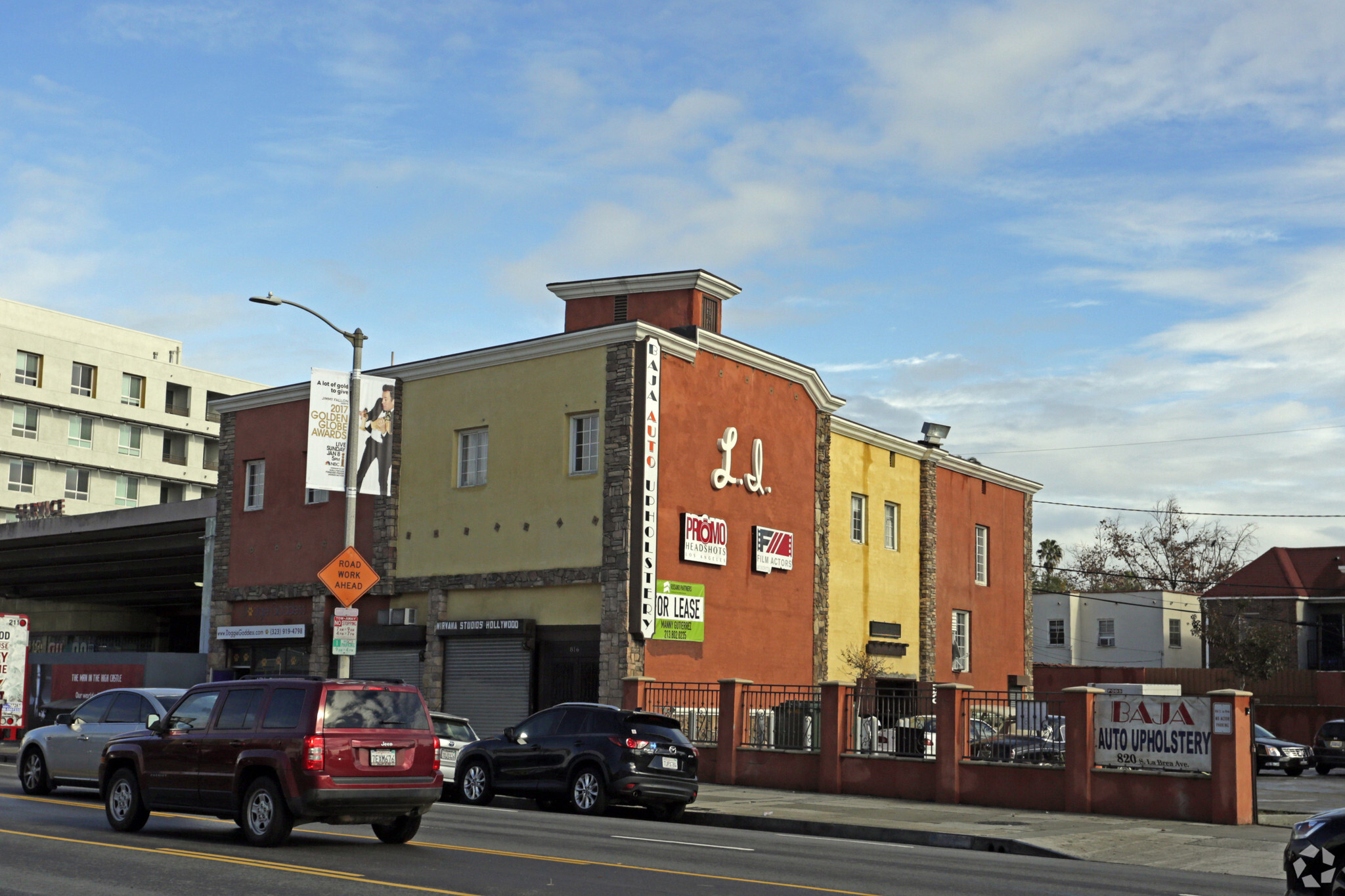 810-814 S La Brea Ave, Los Angeles, CA à louer Photo de l’immeuble– Image 1 sur 17