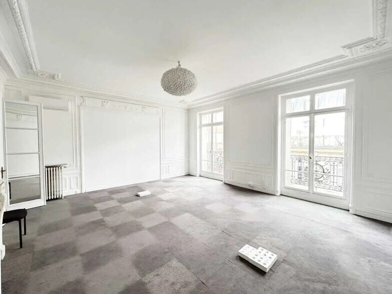 Bureau dans Paris à louer - Photo de l’immeuble – Image 2 sur 16