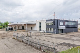 Plus de détails pour 14635 121A Av NW, Edmonton, AB - Industriel/Logistique à louer