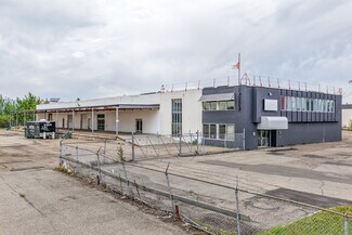 Plus de détails pour 14635 121A Av NW, Edmonton, AB - Industriel/Logistique à vendre
