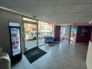 Plus de détails pour Local commercial à louer