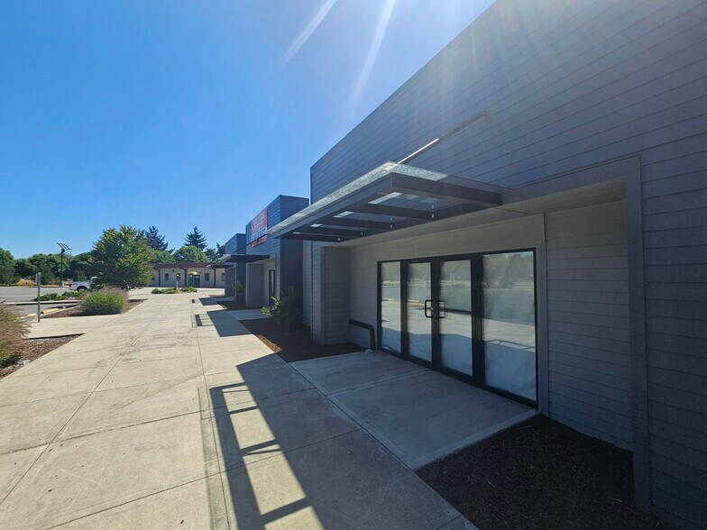 206 & 210 Tumwater Blvd SW, Tumwater, WA à louer - Photo de l’immeuble – Image 3 sur 13