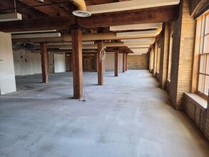 702-722 N 1st St N, Minneapolis, MN à louer Photo intérieure– Image 1 sur 7