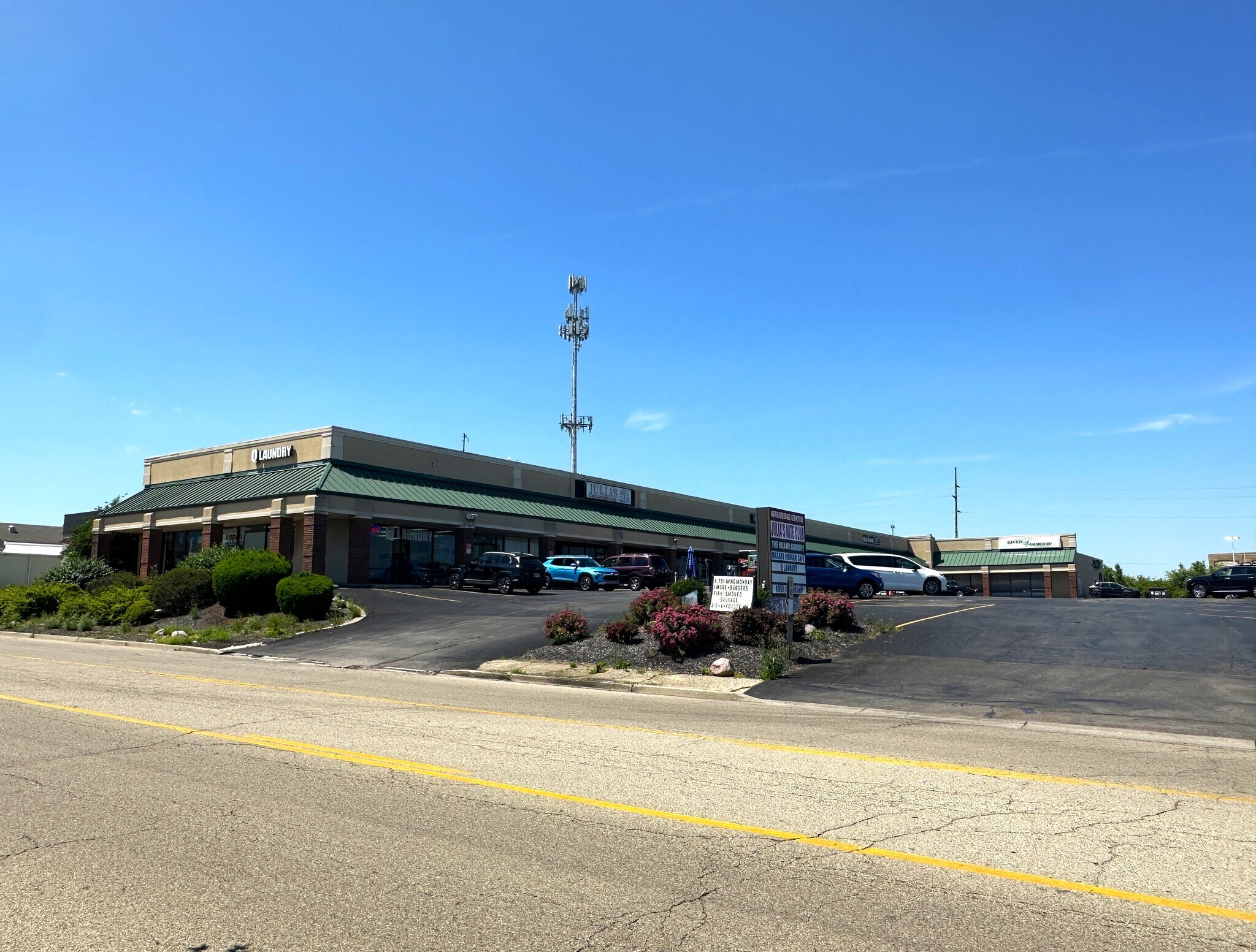 8935-8947 Kingsridge Rd, Dayton, OH à vendre Photo de l’immeuble– Image 1 sur 21