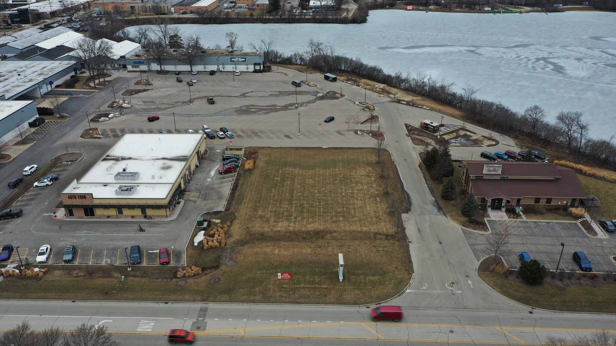 780 E Park Ave, Libertyville, IL à vendre Aérien– Image 1 sur 2