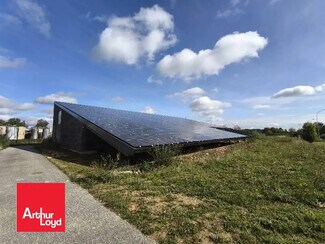 Plus de détails pour Local d'activités à louer