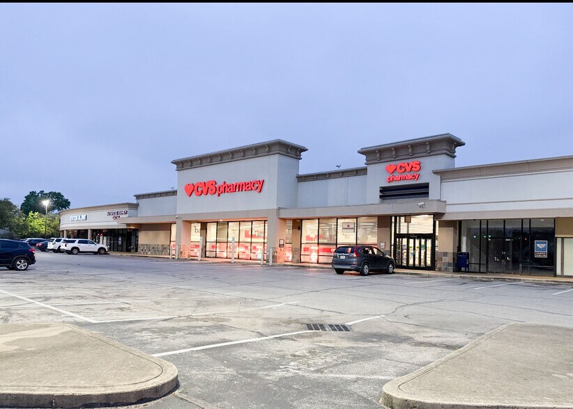 2236-2294 W Holcombe Blvd, Houston, TX à louer - Photo de l’immeuble – Image 2 sur 12