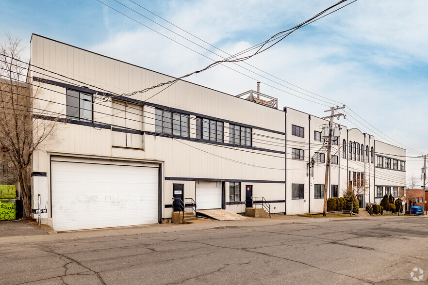 5635 Rue Fullum, Montréal, QC à louer - Photo de l’immeuble – Image 2 sur 5