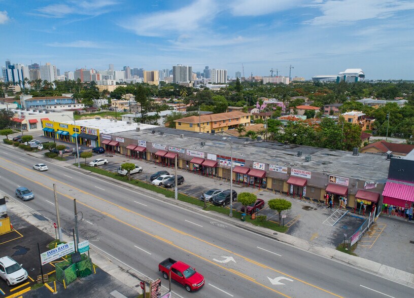 1828-1854 NW 20th St, Miami, FL à louer - Photo de l’immeuble – Image 3 sur 8
