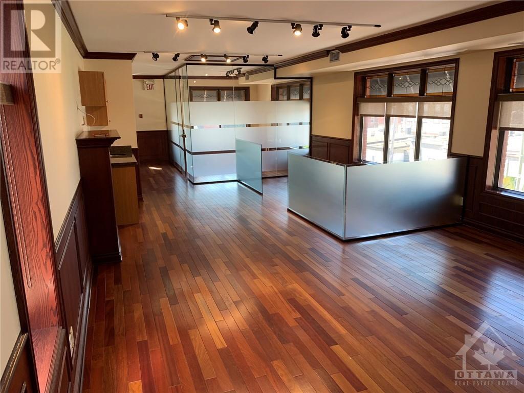 346 Somerset St W, Ottawa, ON à louer Photo intérieure– Image 1 sur 13
