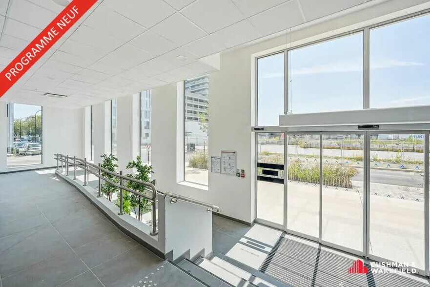 Bureau dans Bordeaux à louer - Photo de l’immeuble – Image 3 sur 20