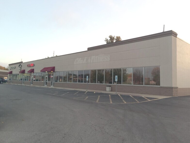 1126-1144 Vaughn Rd, Wood River, IL à louer - Photo de l’immeuble – Image 2 sur 12