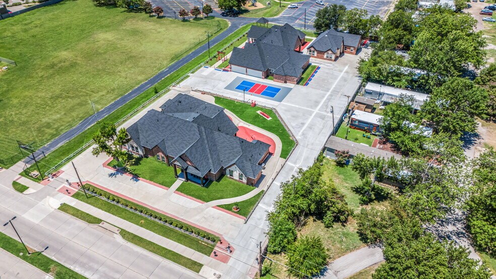 703 E Oates Rd, Garland, TX à vendre - Photo de l’immeuble – Image 3 sur 49