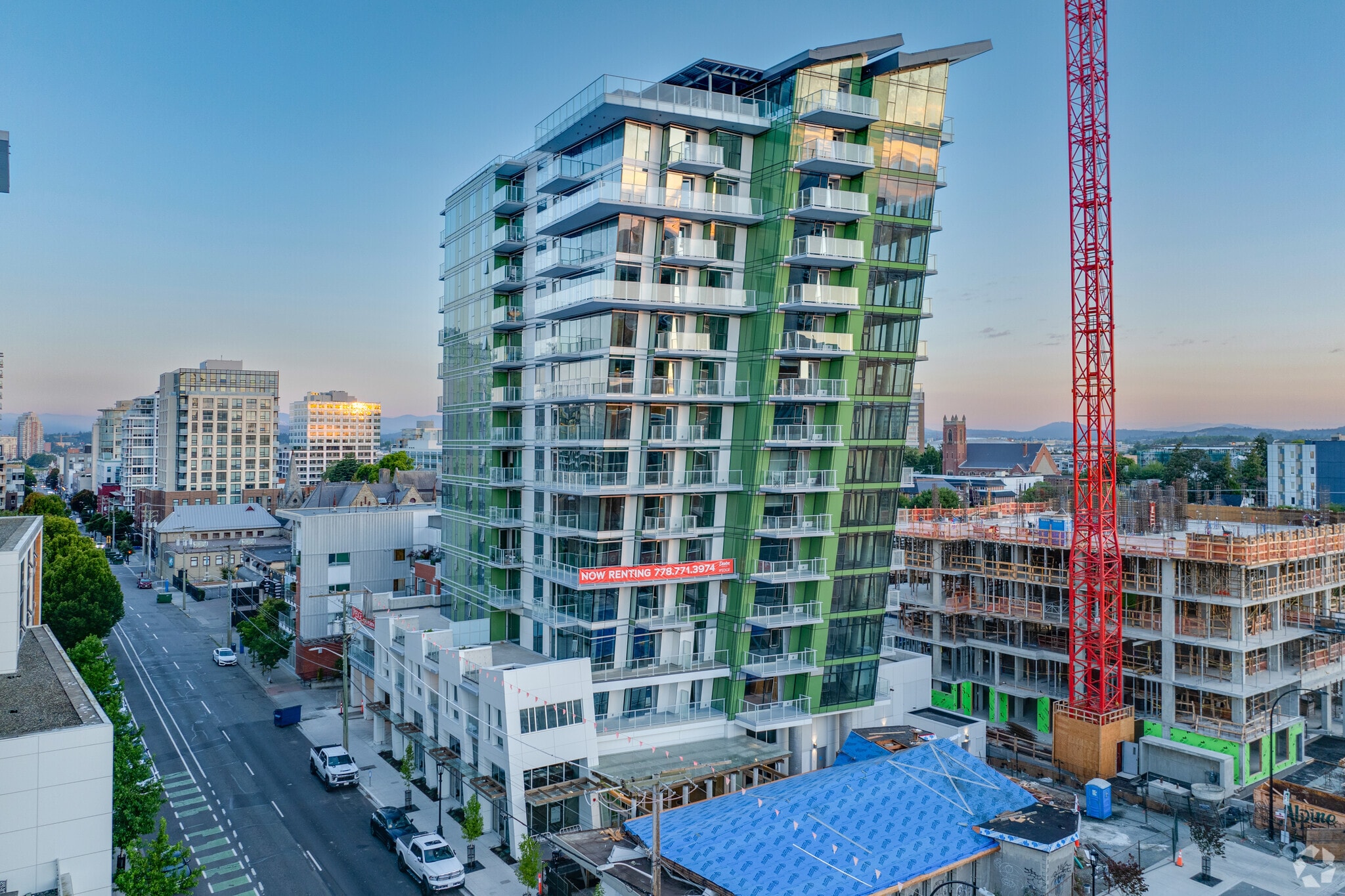 946 Johnson St, Victoria, BC à louer Photo principale– Image 1 sur 28