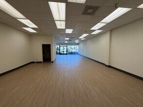 514-538 W Katella Ave, Orange, CA à louer Photo intérieure– Image 1 sur 2