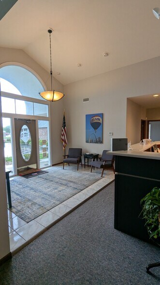 1668 Windham Way, O'Fallon, IL à vendre - Photo de l’immeuble – Image 2 sur 14
