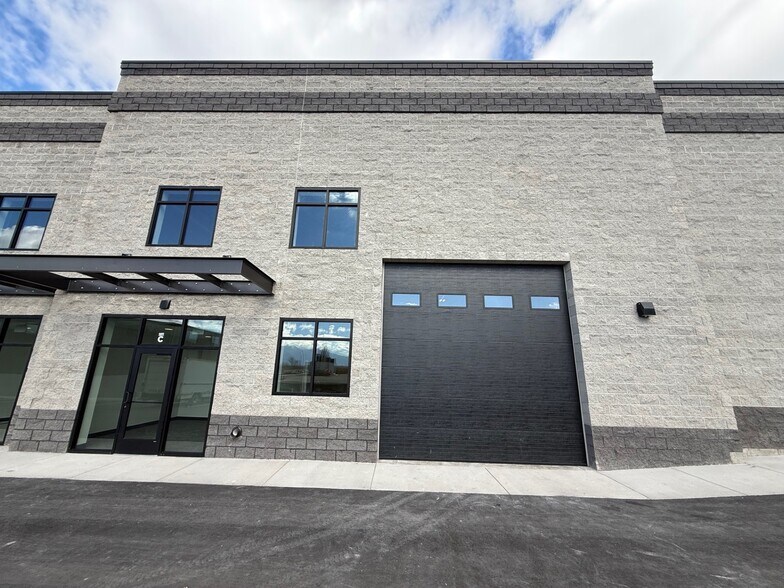 2601 S Mountain Vista Pky, Provo, UT à vendre - Photo de l’immeuble – Image 2 sur 6