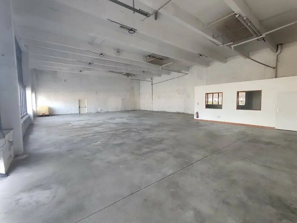 Local commercial dans Saint-Sorlin-de-Vienne à louer Photo de l’immeuble– Image 1 sur 2