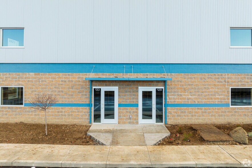 17265 Harger Ct, Noblesville, IN à louer - Photo de l’immeuble – Image 2 sur 4