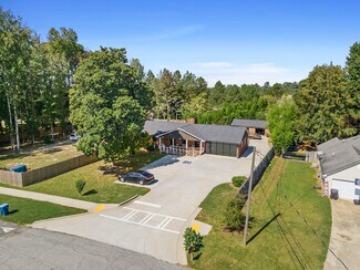 Plus de détails pour 315 Skyland Dr, Loganville, GA - Bureau à vendre