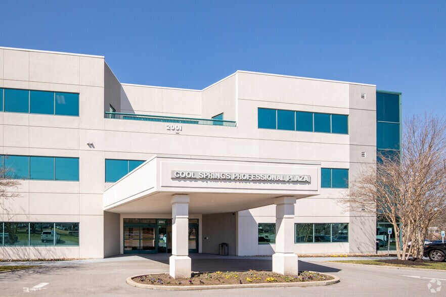 2001 Mallory Ln, Franklin, TN à louer - Photo de l’immeuble – Image 3 sur 7