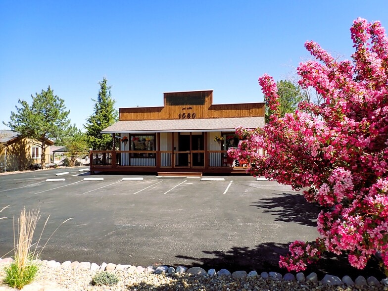 1580 Geiger Grade Rd, Reno, NV à vendre - Photo principale – Image 1 sur 33