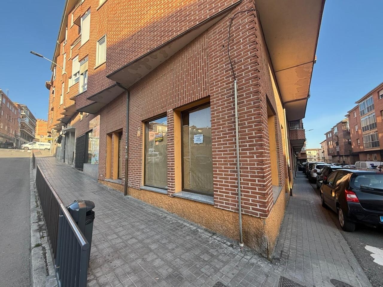 Local commercial dans Ávila, Ávila à louer Photo de l’immeuble– Image 1 sur 5