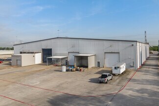 Plus de détails pour 2201 N Sam Houston Pky E, Houston, TX - Industriel/Logistique à louer
