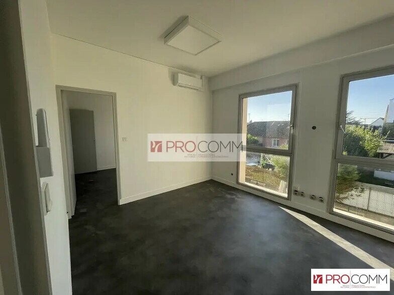 Bureau dans Chartres à louer - Photo de l’immeuble – Image 1 sur 10